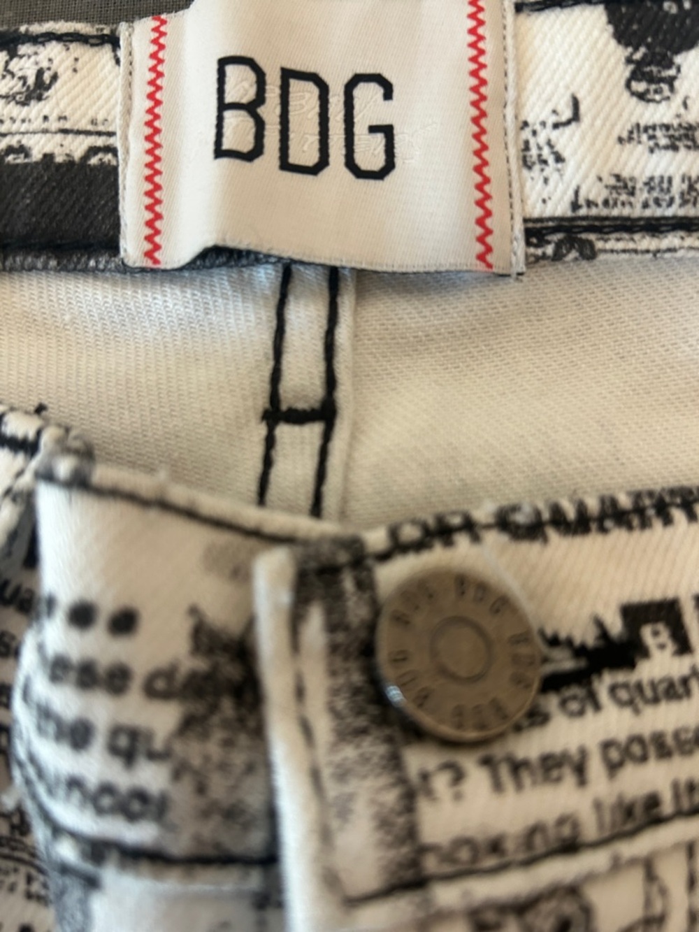 Urban Outfitters BDG newspaper print bengaline low-rise flare trousers - Picture 8 of 11